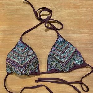 SOLD 🐬Embroidered Triangle Bikini Top🐬